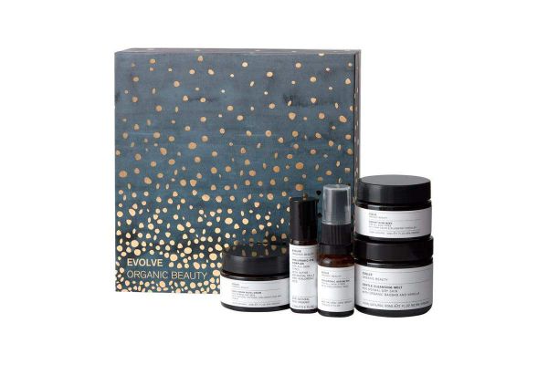 Get up and Glow - Facial in a box (Giftset)